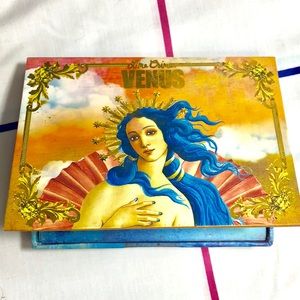 ✨LIMECRIME✨ Venus palette Authentic